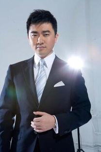 芮成钢明星,从明星记者到商业领袖的华丽转身