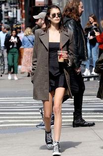 黑色修身西装网红穿搭,打造时尚网红的必备穿搭秘籍